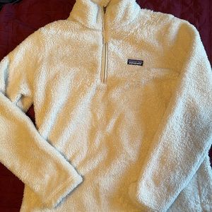 Gently worn women’s Patagonia fleece, Size XL